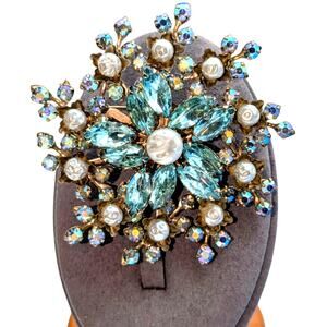 Gorgeous VTG Aqua Marquis Cut Rhinestone Faux Pearl AB Rhinestone Flower Brooch